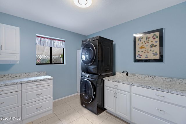 1916 W 15TH Avenue, Apache Junction, AZ 85120