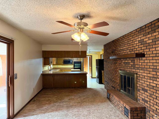 3521 Rocky Ford Avenue, Manhattan, KS 66502