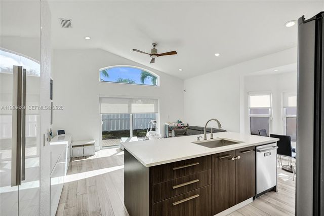4928 SW 33rd Way, Hollywood, FL 33312