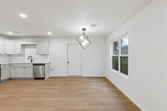 7904 S Villa Avenue, Oklahoma City, OK 73159