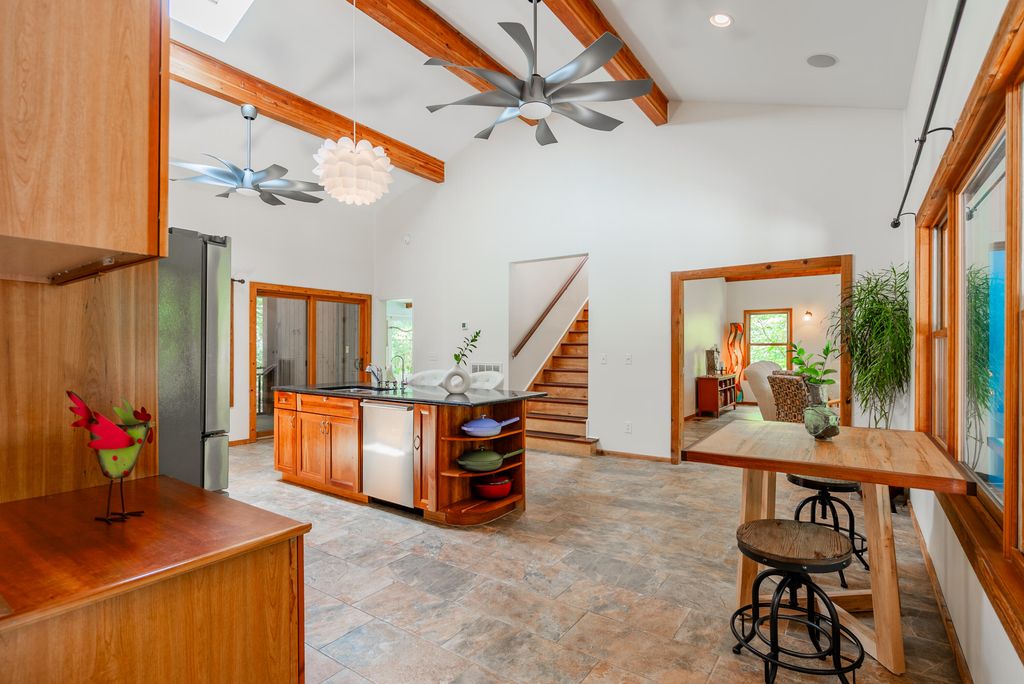 Image 14 of property listing at 2495 Edenforest Road, Johns Island, SC 29455