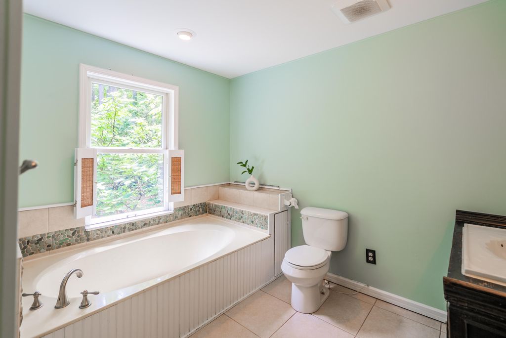 Image 23 of property listing at 2495 Edenforest Road, Johns Island, SC 29455