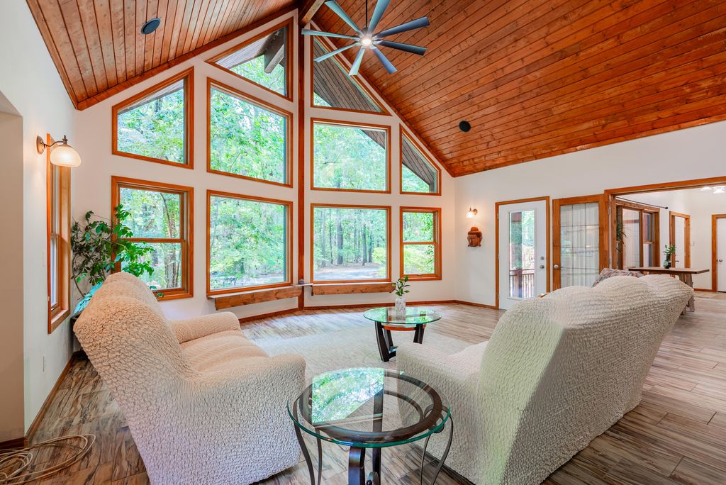 Image 6 of property listing at 2495 Edenforest Road, Johns Island, SC 29455