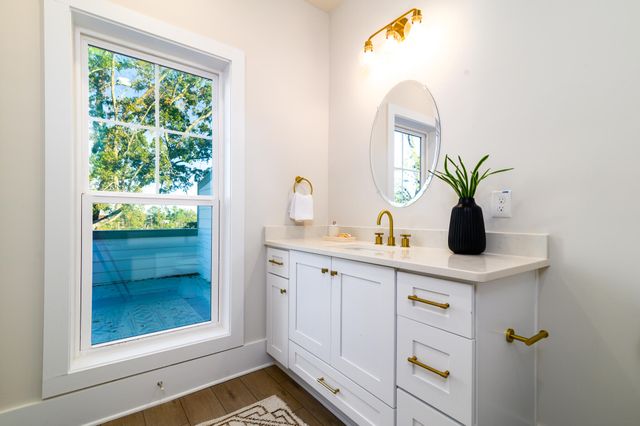 1150 Valdosta Street Unit 302, North Charleston, SC 29405