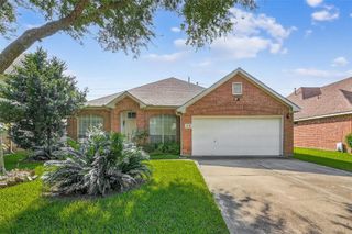11714 Peachwood Lake Drive, Sugar Land, TX 77498