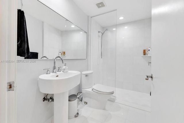 2950 NE 188th St 315, Aventura, FL 33180