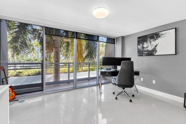 2950 NE 188th St 315, Aventura, FL 33180