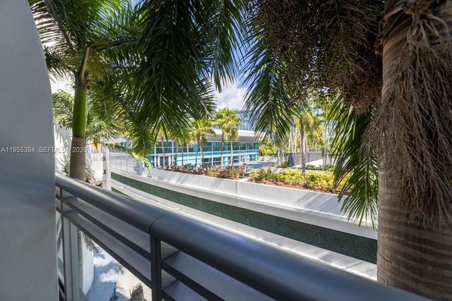 2950 NE 188th St 315, Aventura, FL 33180