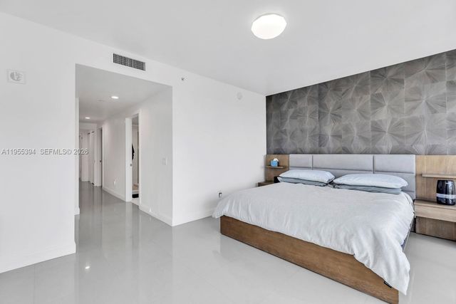 2950 NE 188th St 315, Aventura, FL 33180