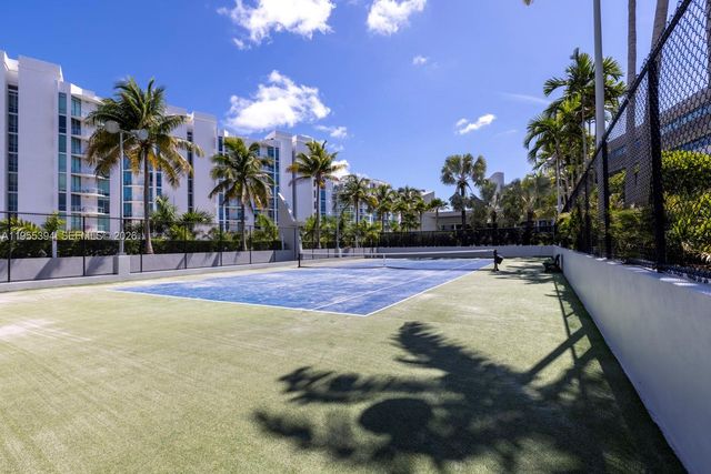 2950 NE 188th St 315, Aventura, FL 33180