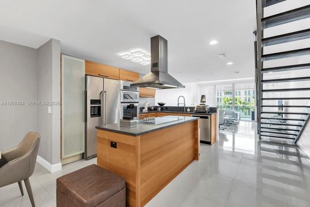 2950 NE 188th St 315, Aventura, FL 33180