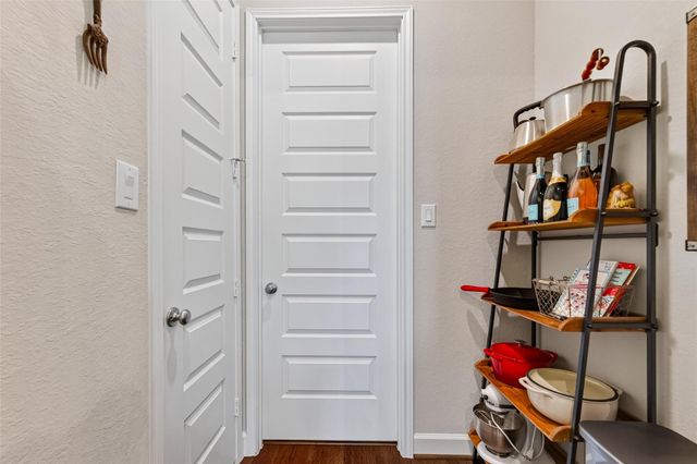 11806 Autumn Leaf Drive, Mont Belvieu, TX 77535