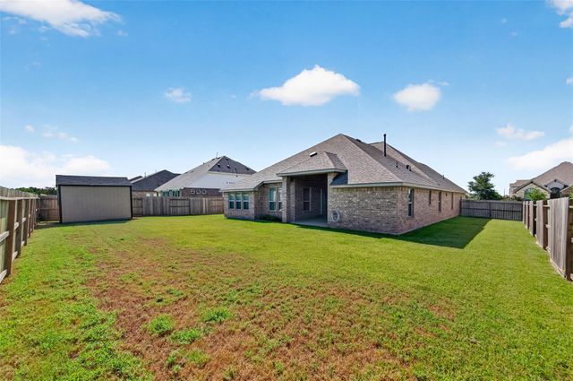 11806 Autumn Leaf Drive, Mont Belvieu, TX 77535