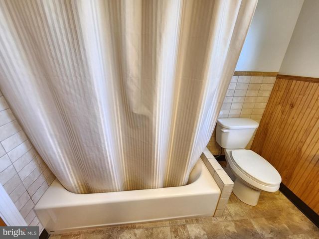 1244 HIGH ST, Lancaster, PA 17603