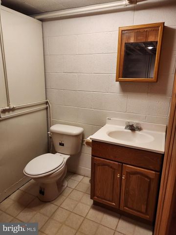 1244 HIGH ST, Lancaster, PA 17603