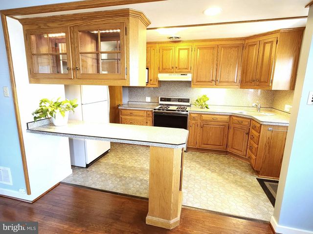 1244 HIGH ST, Lancaster, PA 17603