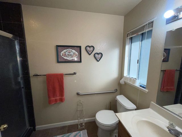 1804 Evans Rd, Ceres, CA 95307