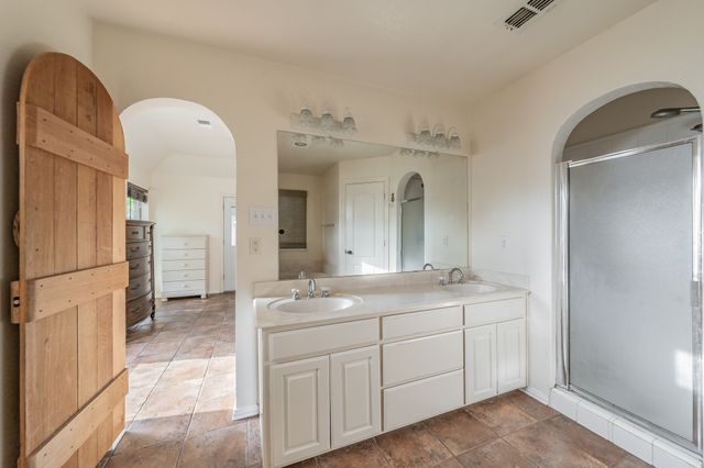 928 Herby Del Trail, Azle, TX 76020