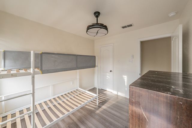 928 Herby Del Trail, Azle, TX 76020