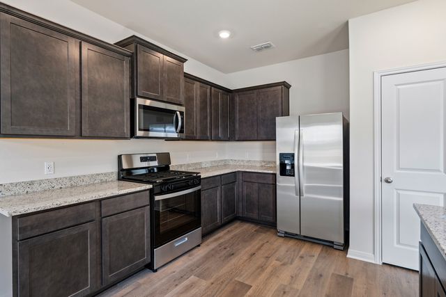 8433 White Wolf Trail, Ponder, TX 76259