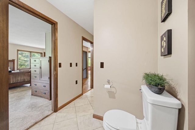 3304 N Crystal Springs Road, Janesville, WI 53545