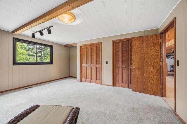 3304 N Crystal Springs Road, Janesville, WI 53545