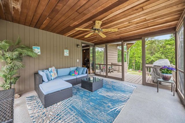 3304 N Crystal Springs Road, Janesville, WI 53545