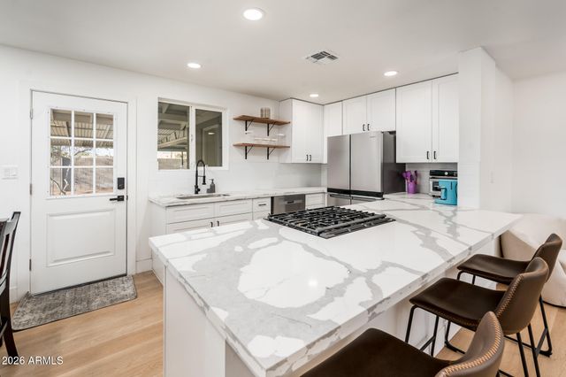 4112 N 6th Avenue NW, Phoenix, AZ 85013