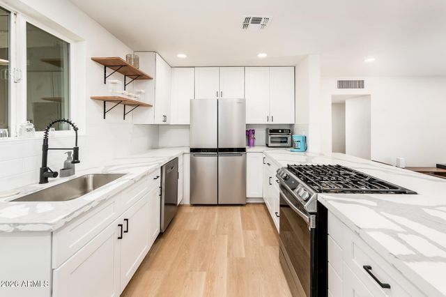 4112 N 6th Avenue NW, Phoenix, AZ 85013