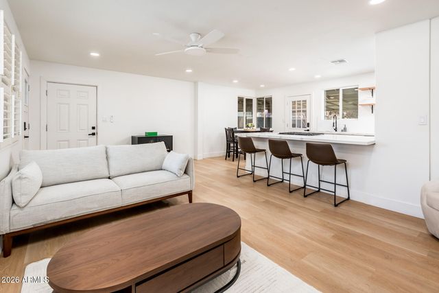 4112 N 6th Avenue NW, Phoenix, AZ 85013