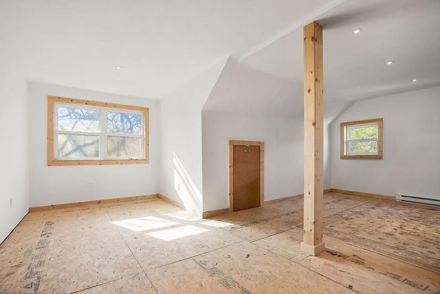 14850 Oak Valley Drive, Gardner, KS 66030