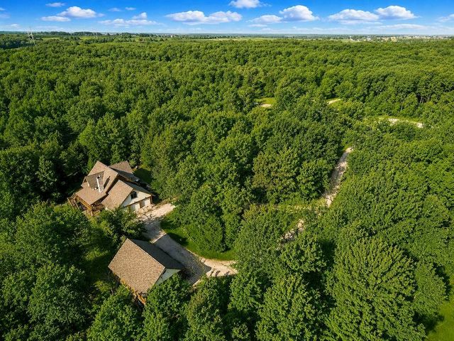 14850 Oak Valley Drive, Gardner, KS 66030