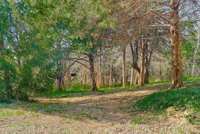 14850 Oak Valley Drive, Gardner, KS 66030