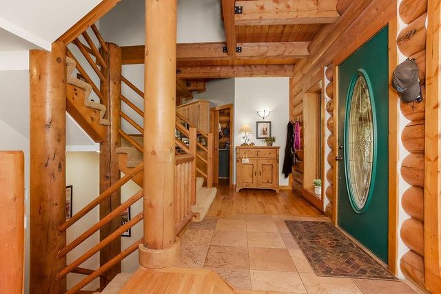 14850 Oak Valley Drive, Gardner, KS 66030