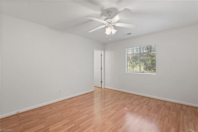 2635 Stratford Lake Road, Winston-salem, NC 27103