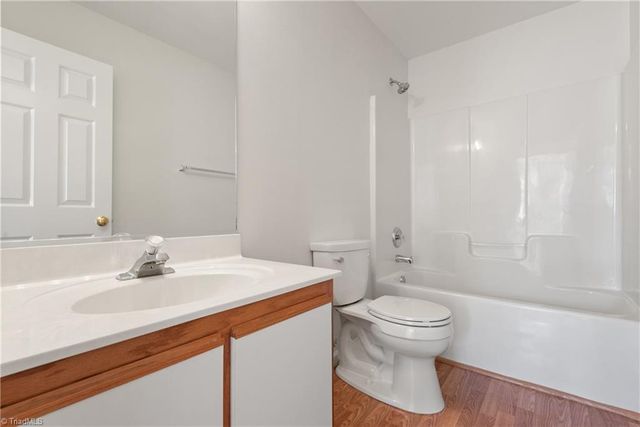 2635 Stratford Lake Road, Winston-salem, NC 27103