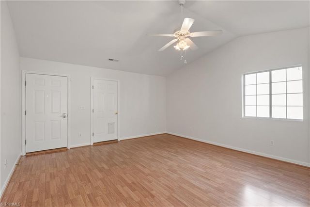 2635 Stratford Lake Road, Winston-salem, NC 27103