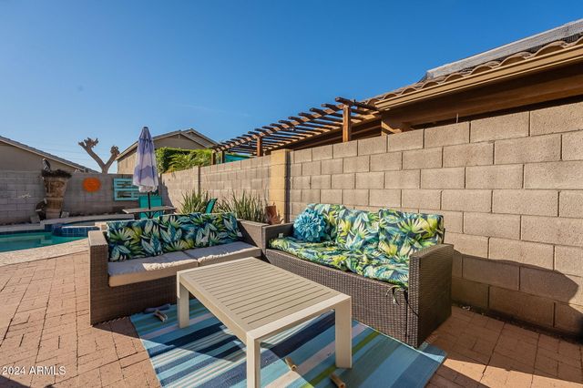 3339 E TONOPAH Drive, Phoenix, AZ 85050