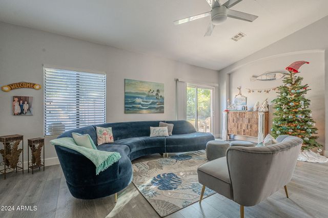 3339 E TONOPAH Drive, Phoenix, AZ 85050