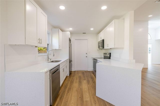 1337 N Alhambra CIR, Naples, FL 34103