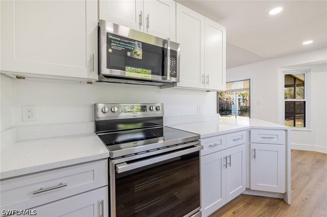 1337 N Alhambra CIR, Naples, FL 34103