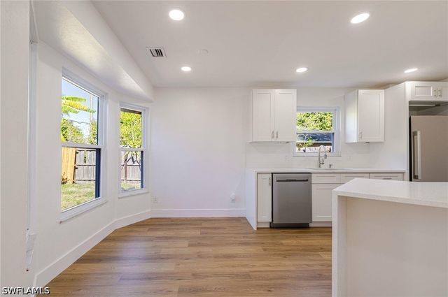 1337 N Alhambra CIR, Naples, FL 34103