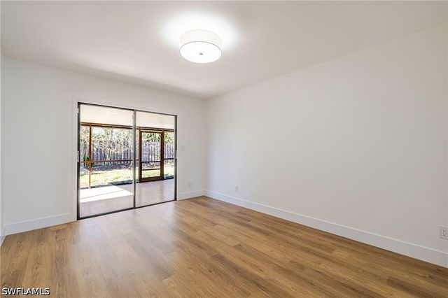 1337 N Alhambra CIR, Naples, FL 34103