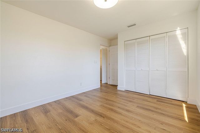 1337 N Alhambra CIR, Naples, FL 34103