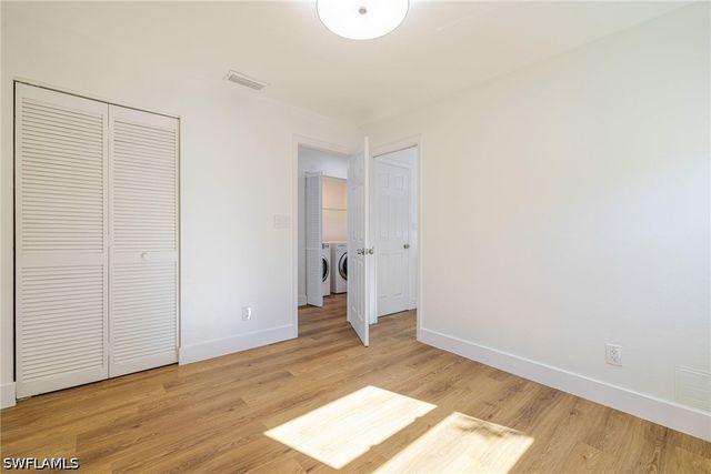 1337 N Alhambra CIR, Naples, FL 34103