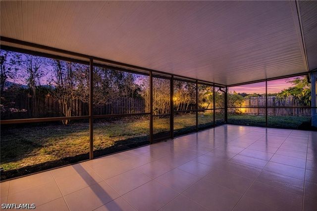 1337 N Alhambra CIR, Naples, FL 34103