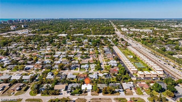 1337 N Alhambra CIR, Naples, FL 34103