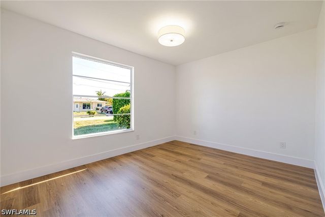 1337 N Alhambra CIR, Naples, FL 34103