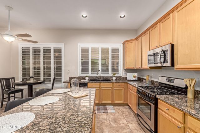 434 E SHEFFIELD Avenue, Gilbert, AZ 85296