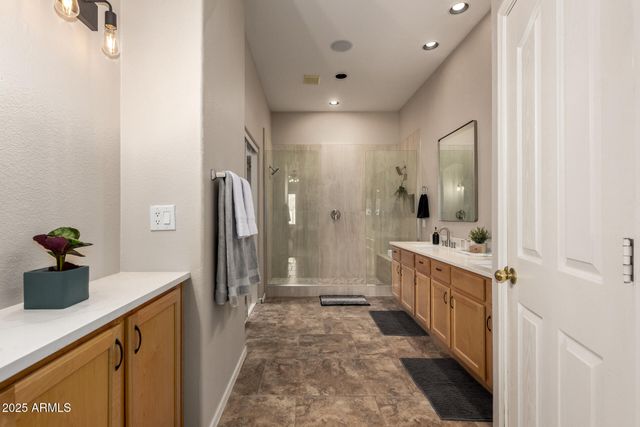 434 E SHEFFIELD Avenue, Gilbert, AZ 85296